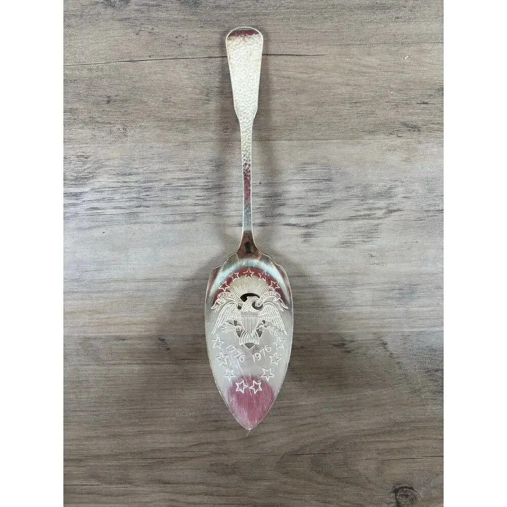1881 Rodgers Oneida Bi-Centennial 1776-1976 Pie‎ Serving Spoon- EUC